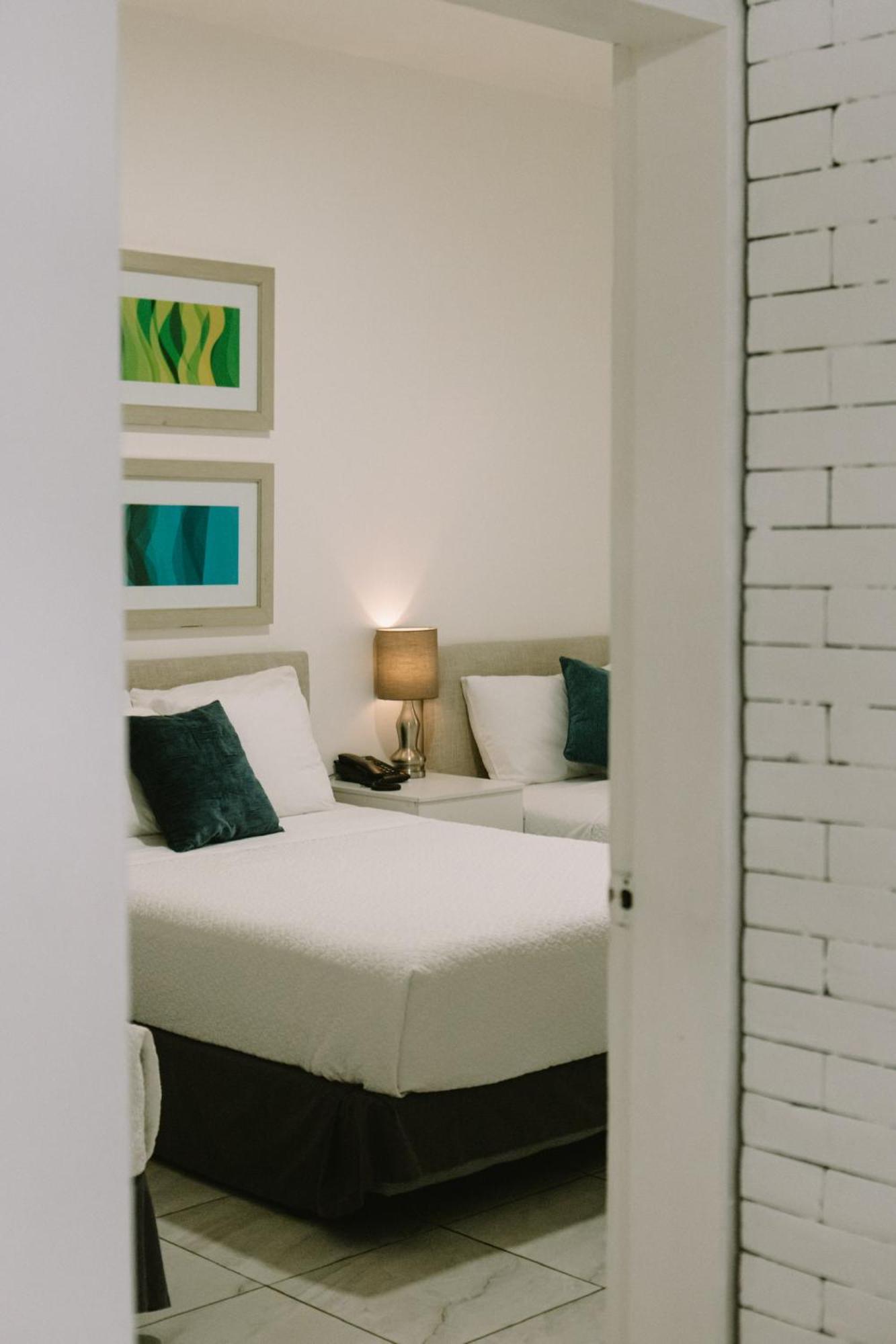 Manakin Hostal & Resto Manta Ngoại thất bức ảnh